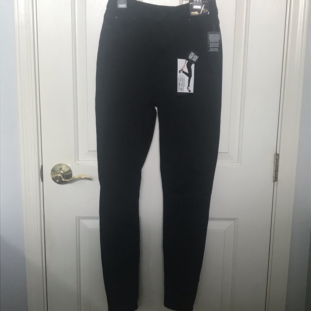 Celebrity ⭐️ Pink little black pant